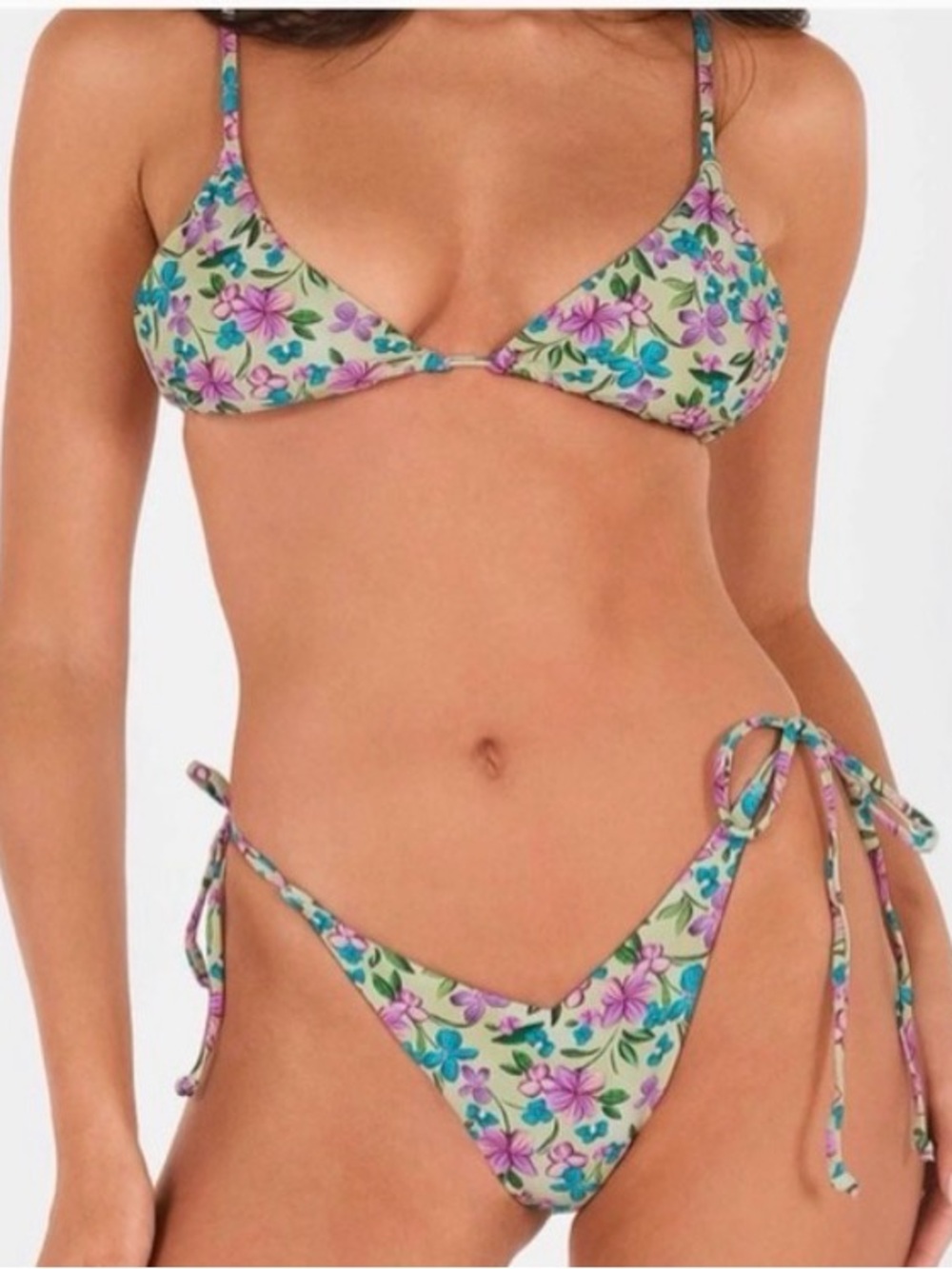 Blackbough Kelly top & cheeky bottom como la flor
